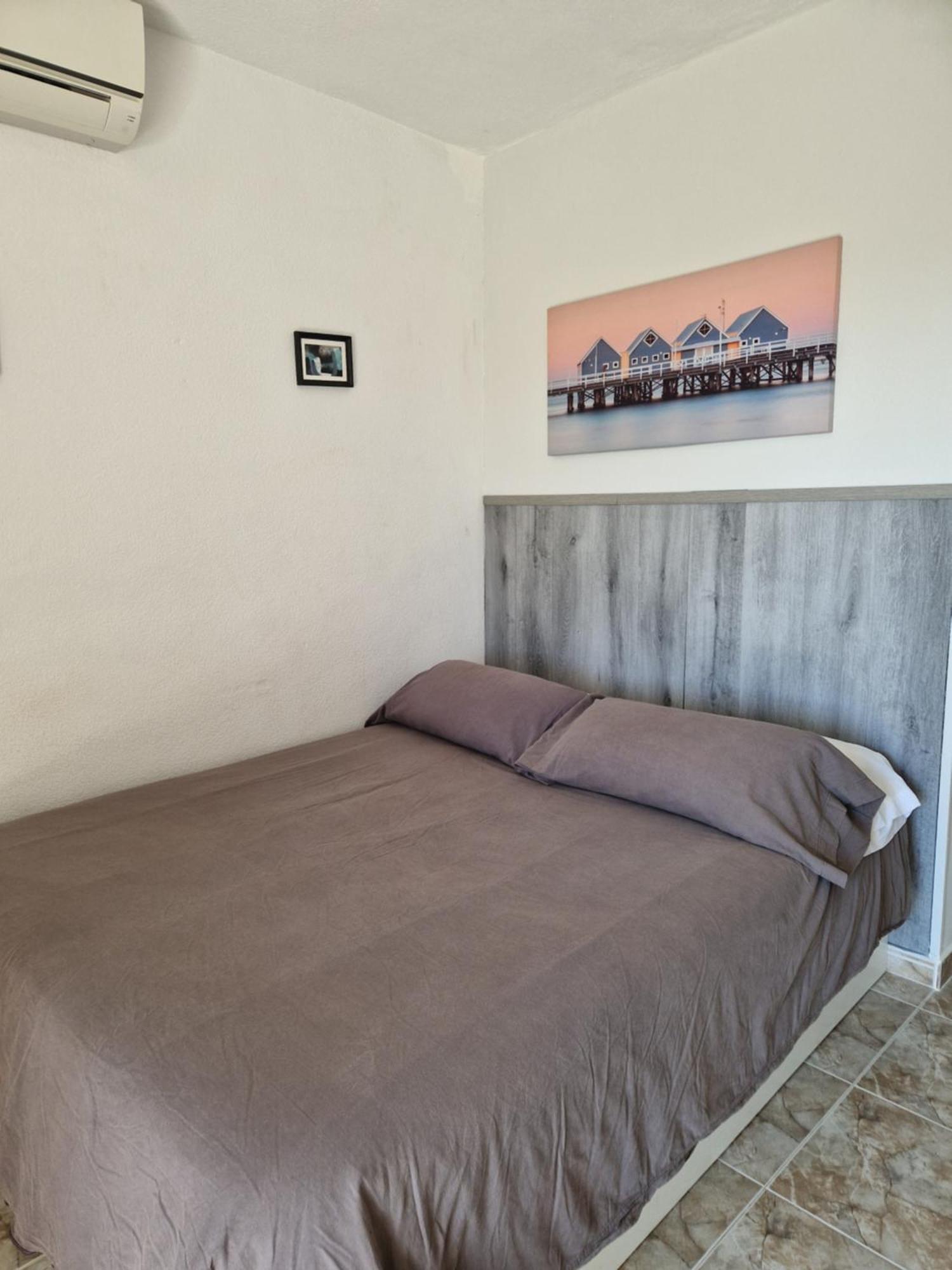 Iris Benalmadena Apartman Szoba fotó
